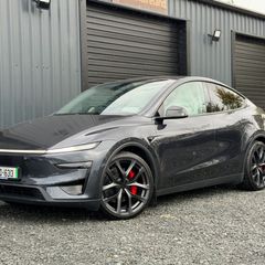 Tesla Model Y 2026