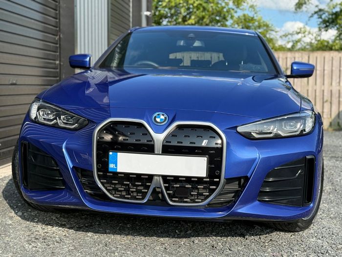 BMW i4 2023