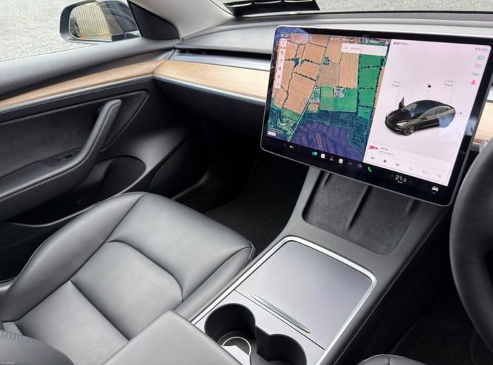 Tesla Model 3 2021