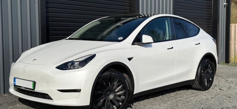 Tesla Model Y 2023