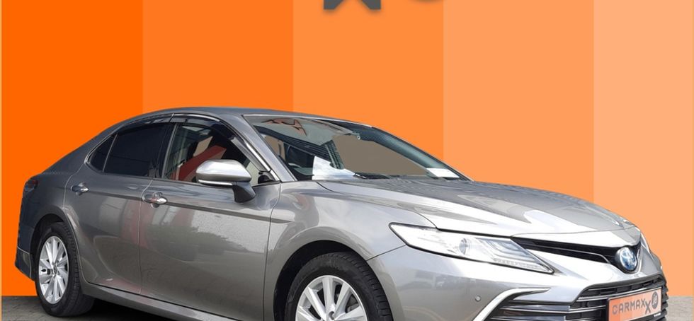 Toyota Camry 2021