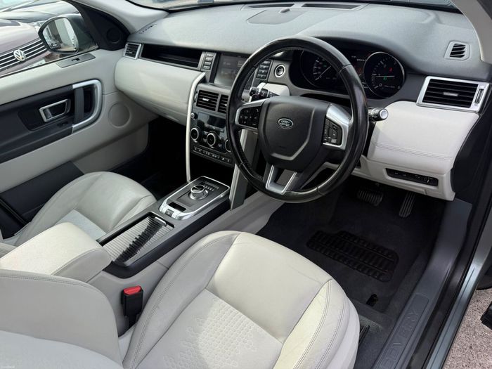 Land Rover Discovery Sport 2016