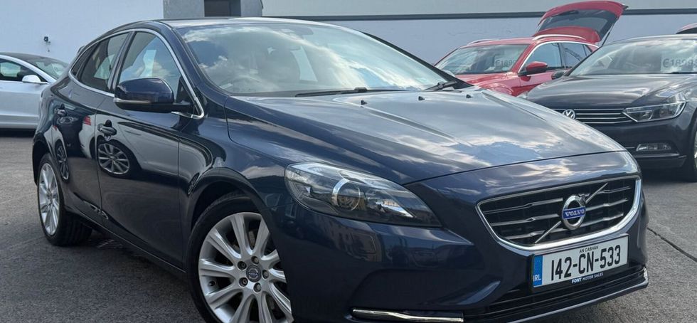 Volvo V40 2014