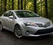 Toyota Avensis 2012