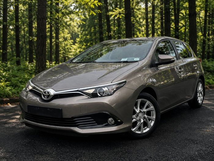 Toyota Auris 2016