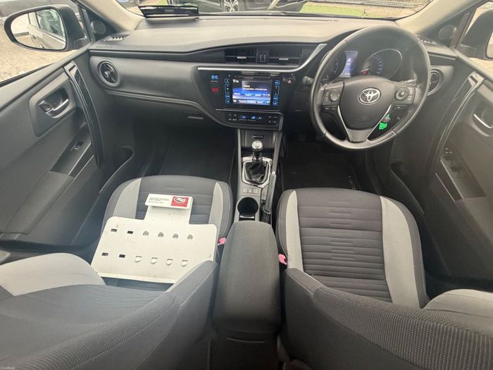 Toyota Auris 2016