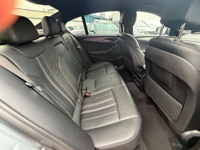 BMW 5 Series 2019