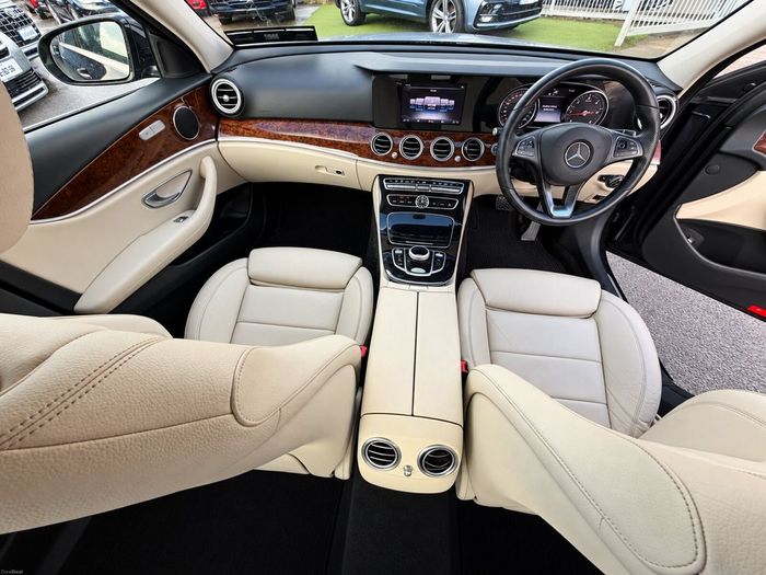 Mercedes-Benz E-Class 2016