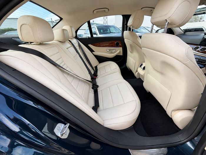 Mercedes-Benz E-Class 2016