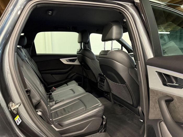 Audi Q7 2021