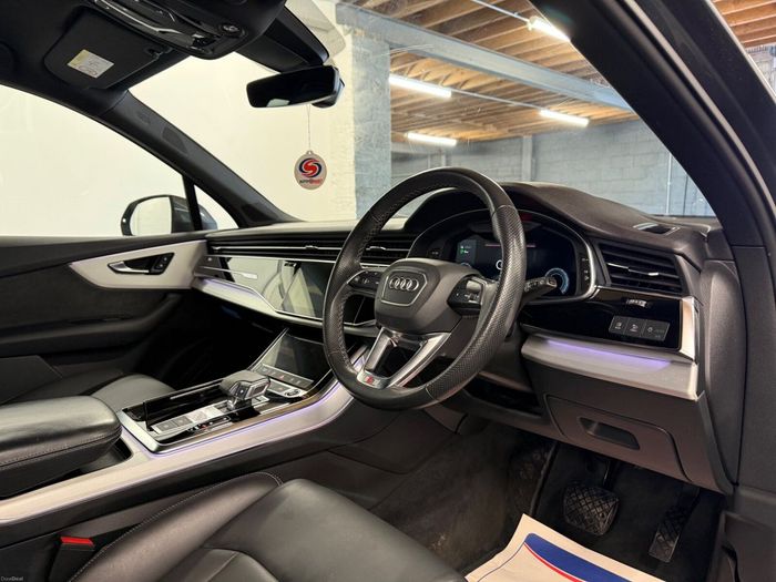 Audi Q7 2021