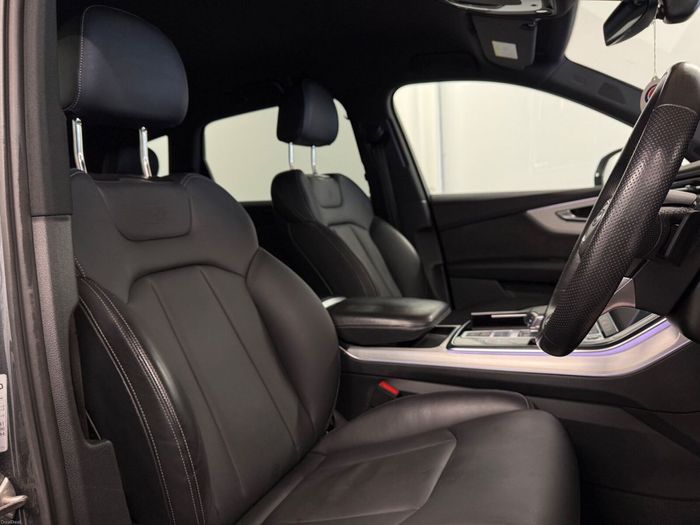 Audi Q7 2021