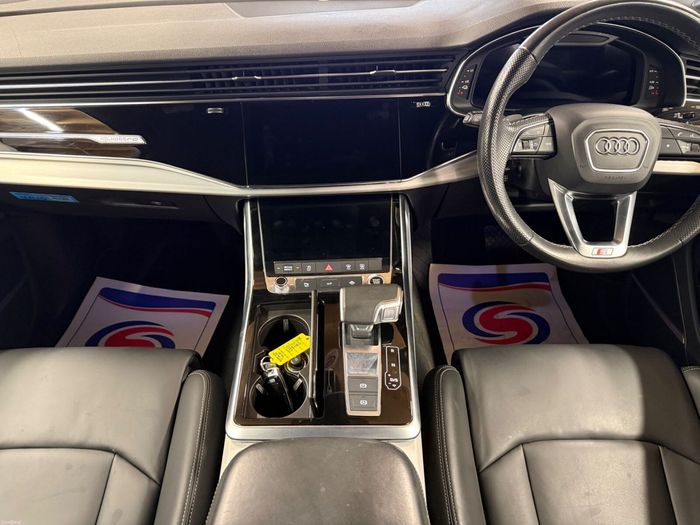 Audi Q7 2021