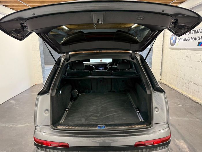 Audi Q7 2021