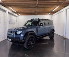Land Rover Defender 2021