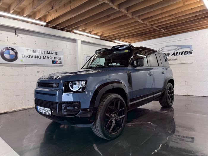 Land Rover Defender 2021