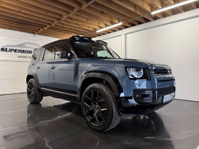 Land Rover Defender 2021