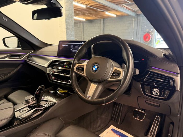 BMW 5 Series 2021