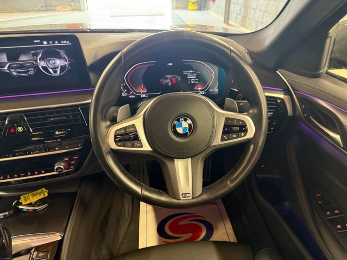 BMW 5 Series 2021