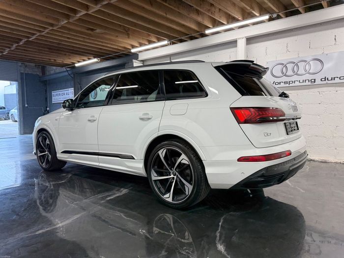 Audi Q7 2021