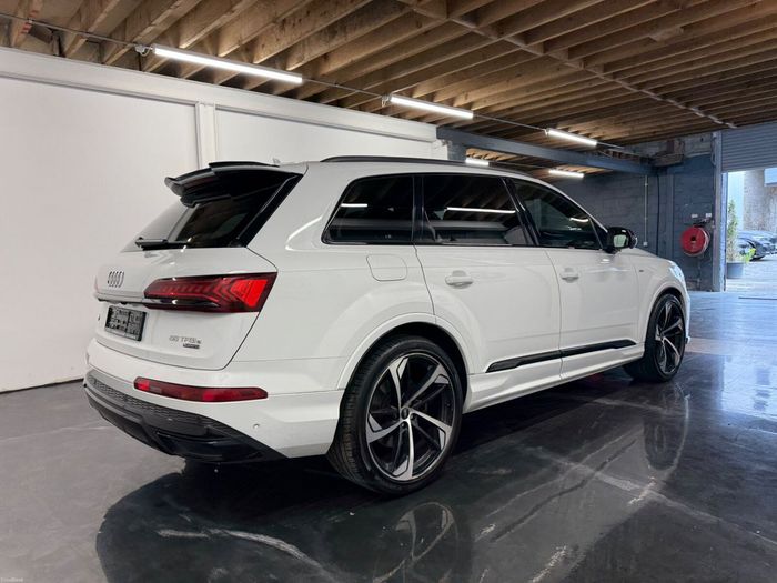 Audi Q7 2021