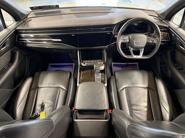 Audi Q7 2021