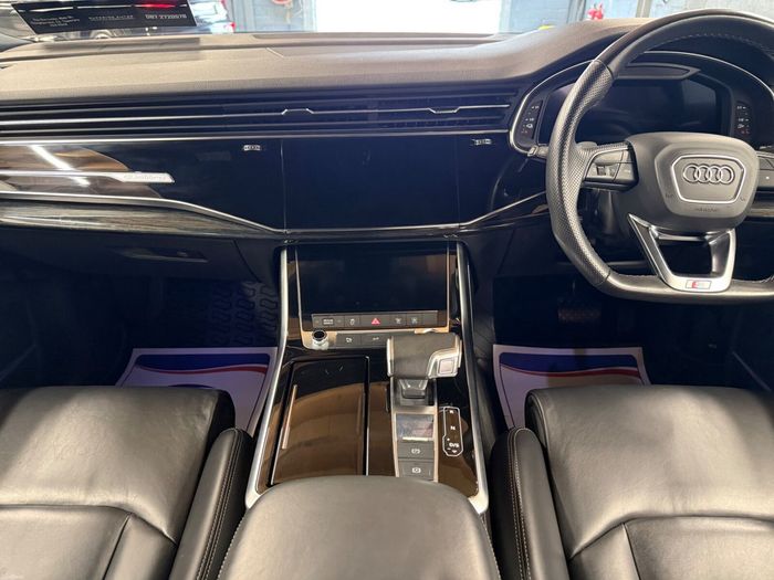 Audi Q7 2021