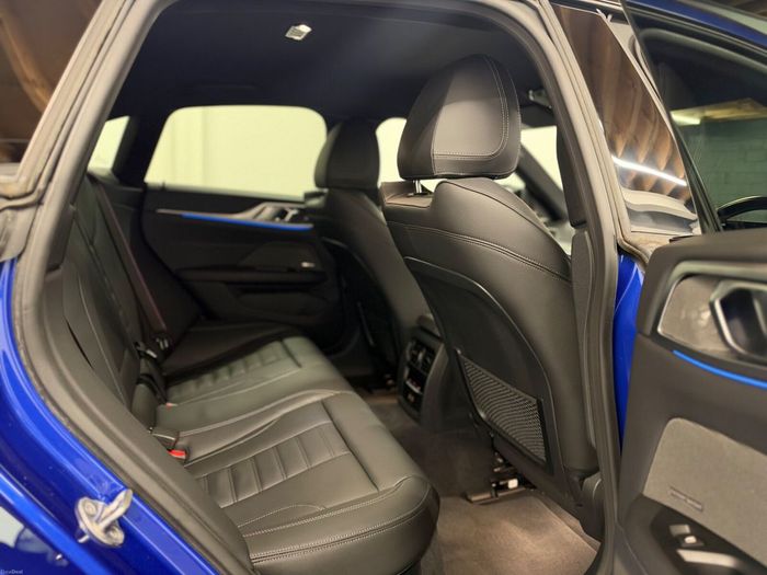 BMW i4 2023