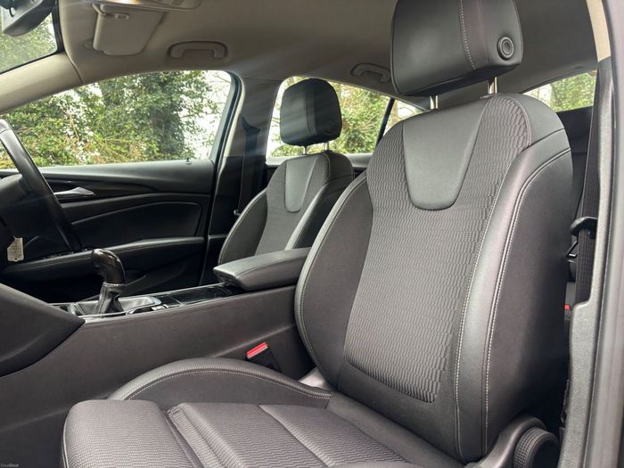 Opel Insignia 2021