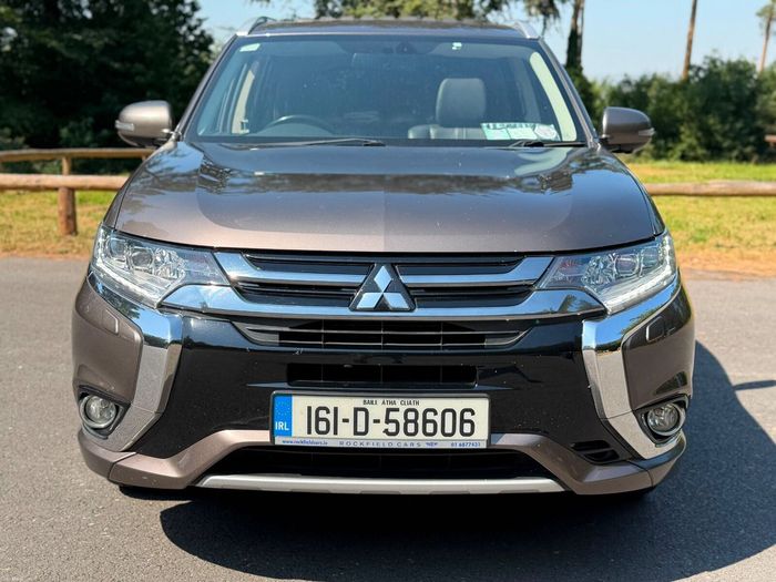 Mitsubishi Outlander 2016