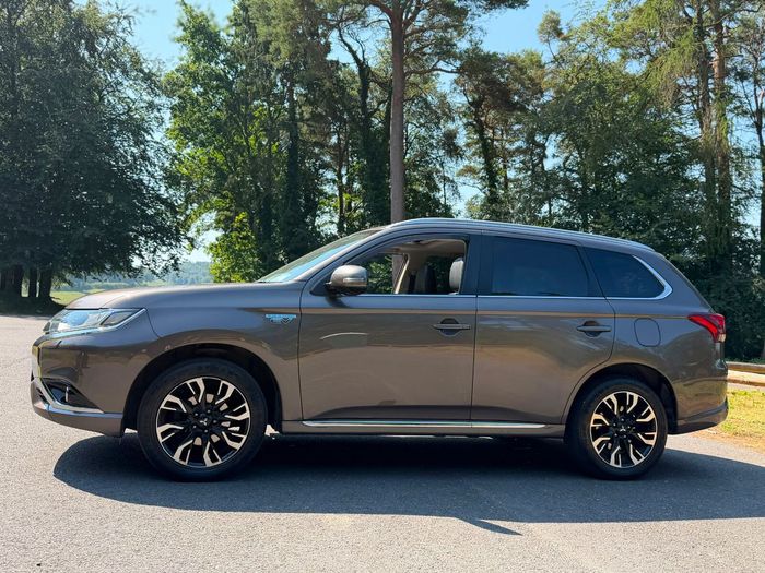 Mitsubishi Outlander 2016