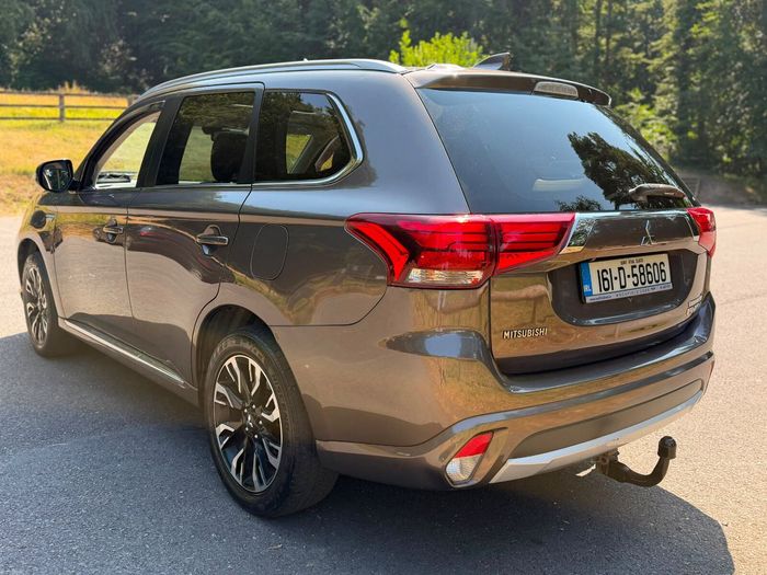 Mitsubishi Outlander 2016