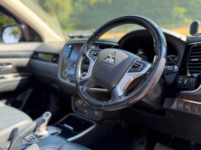 Mitsubishi Outlander 2016