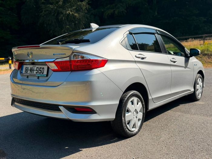 Honda Grace 2018