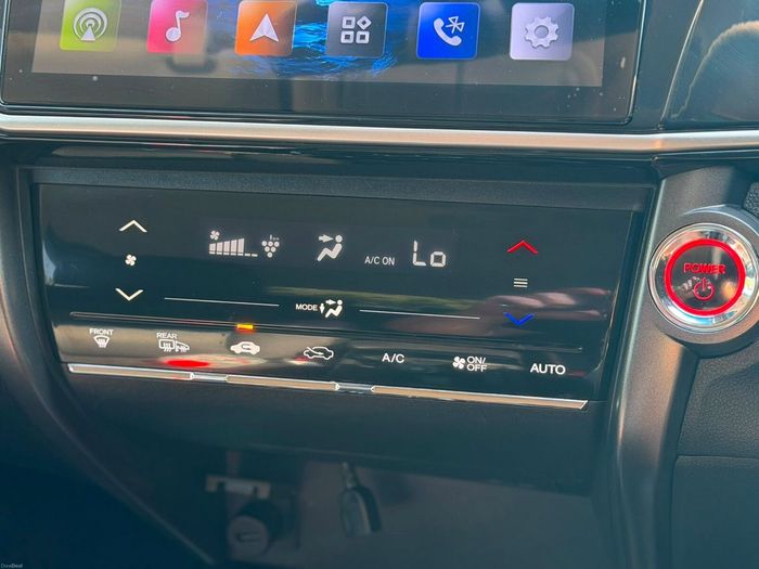 Honda Grace 2018