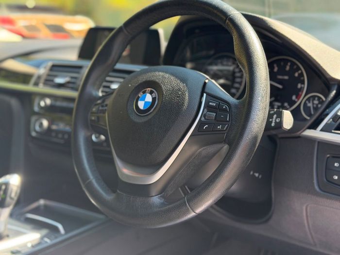 BMW 3 Series 2017