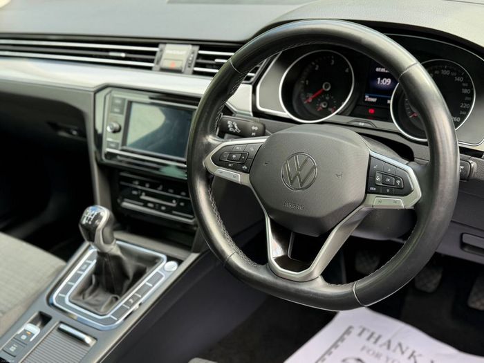 Volkswagen Passat 2022