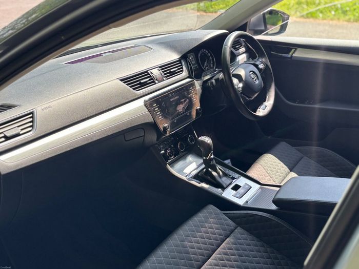 Skoda Superb 2021