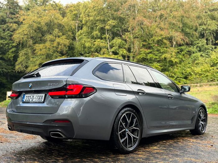 BMW 5 Series 2023