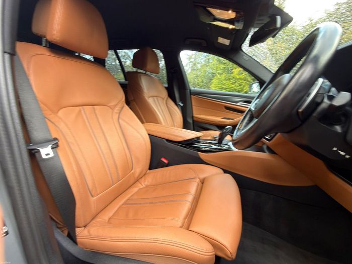 BMW 5 Series 2023