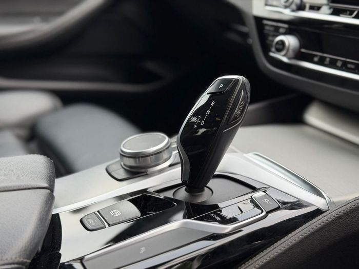 BMW 5 Series 2019