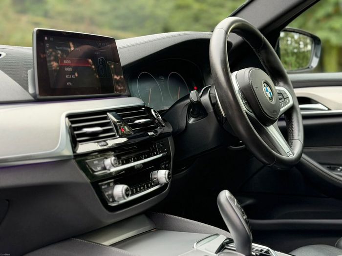 BMW 5 Series 2019