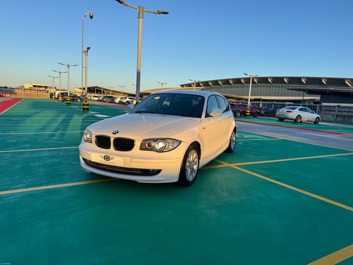 BMW 1 Series 2011