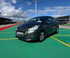 Peugeot 208 2013