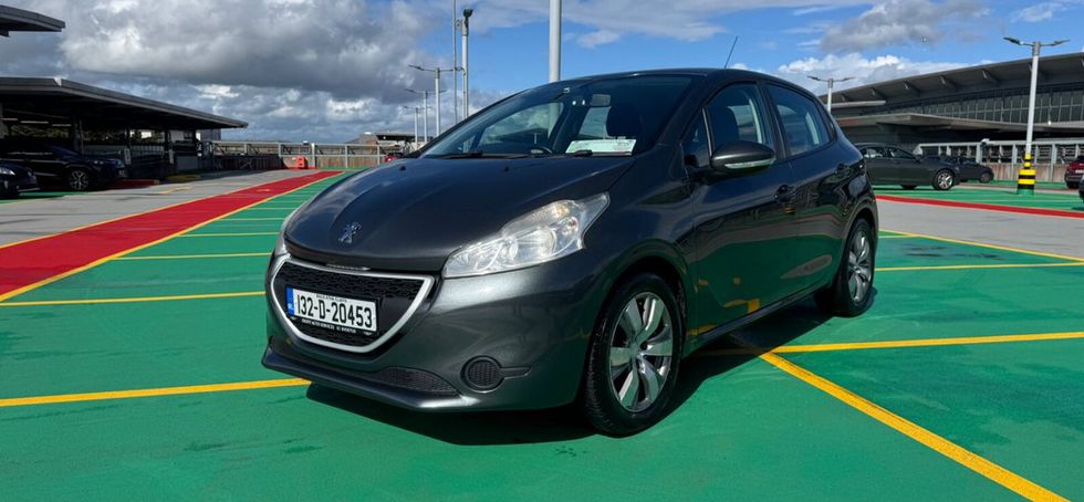 Peugeot 208 2013