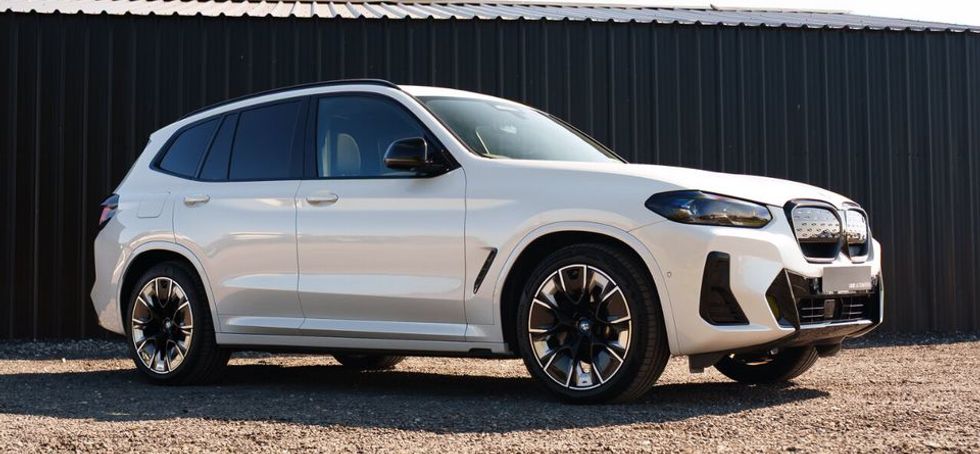 BMW iX3 2022