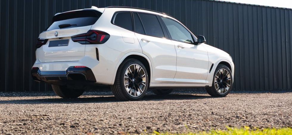 BMW iX3 2022