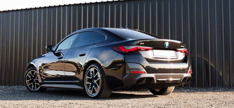 BMW i4 2023