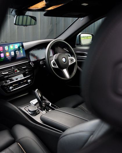BMW 5 Series 2021