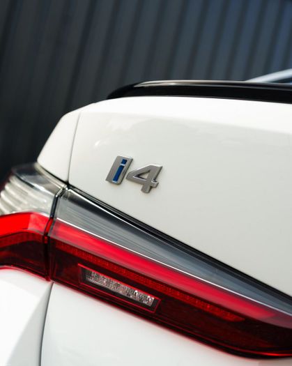 BMW i4 2023